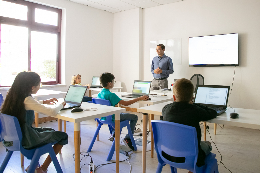 Projeto de reforço escolar melhora desempenho de alunos da rede pública